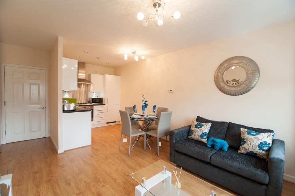 Station Suites Watford  Kültér fotó
