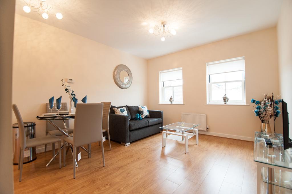 Station Suites Watford  Kültér fotó